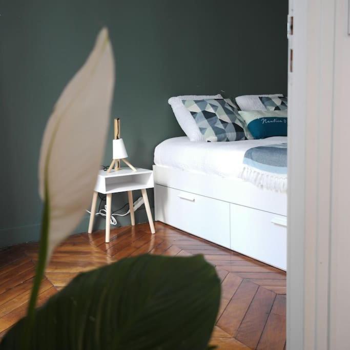 Appartement Haussmanannien Cosy - Republique Paris Exterior foto